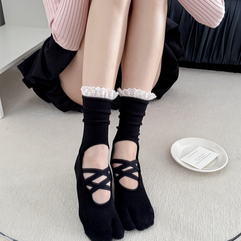 レーストリム スプリットトゥ ヨガソックス レディース シリ - Embellish Knit のレビューと価格